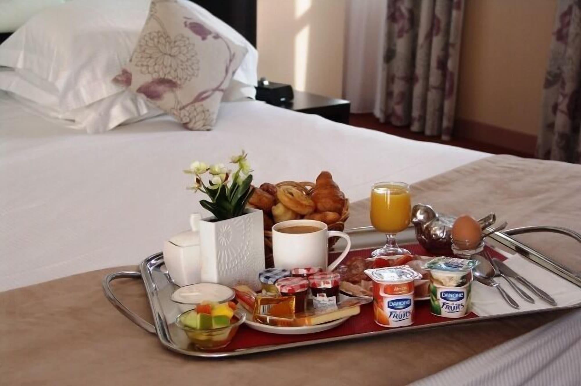 Best Western Marquis De La Baume Nîmes Zewnętrze zdjęcie