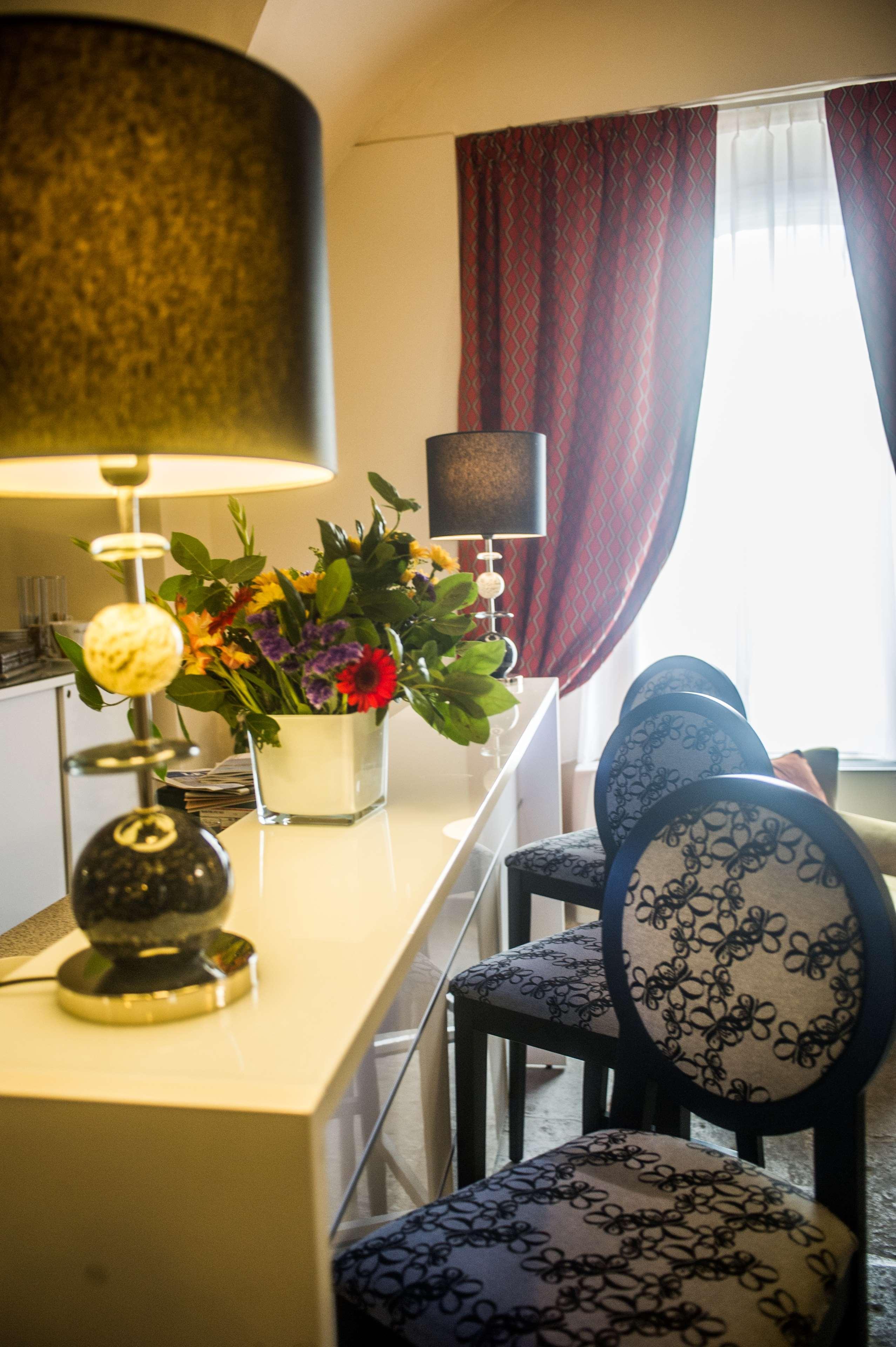 Best Western Marquis De La Baume Nîmes Zewnętrze zdjęcie