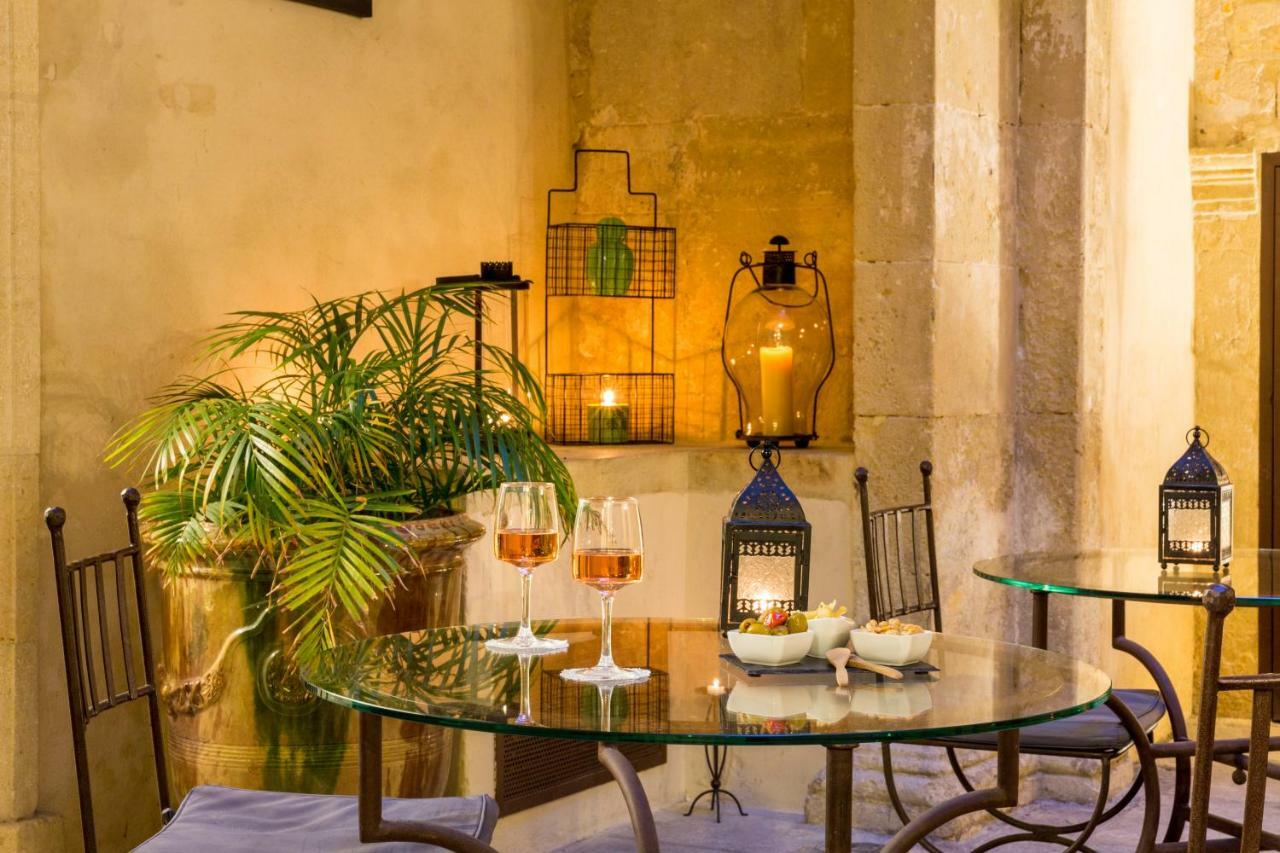 Best Western Marquis De La Baume Nîmes Zewnętrze zdjęcie